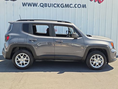 Used 2022 Jeep Renegade Latitude AWD/4WD image 10