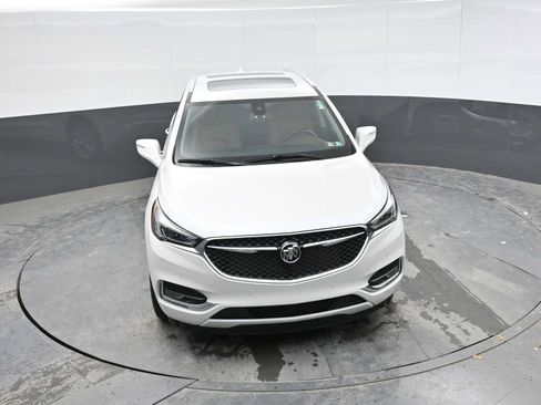 Used 2021 Buick Enclave Avenir w/ Avenir Technology Package AWD/4WD image 17