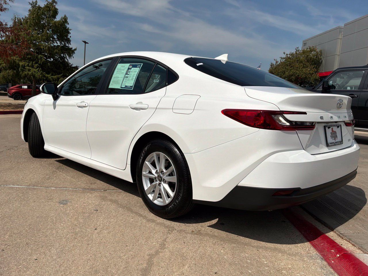 Used 2026 Toyota Camry LE FWD image 8