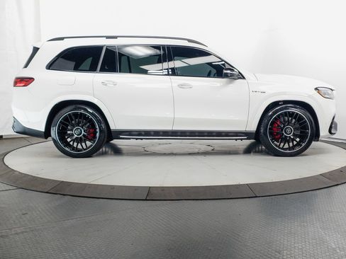 Used 2024 Mercedes-Benz GLS 63 AMG 4MATIC image 37