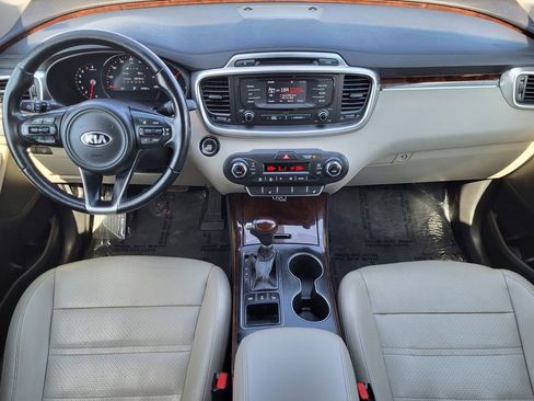 Used 2016 Kia Sorento EX w/ EX Premium Package image 15