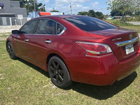 Used 2015 Nissan Altima 2.5 S w/ Power Driver Seat Package FWD image 6