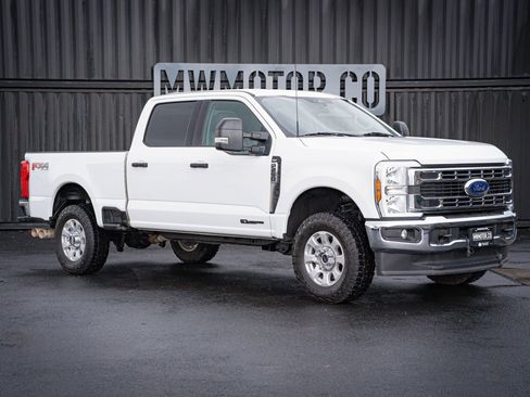Used 2024 Ford F250 XLT w/ FX4 Off-Road Package AWD/4WD image 1