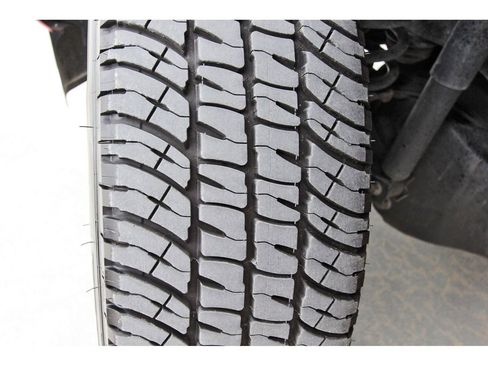 Used 2023 Ford F250 Lariat w/ Sport Appearance Package image 31