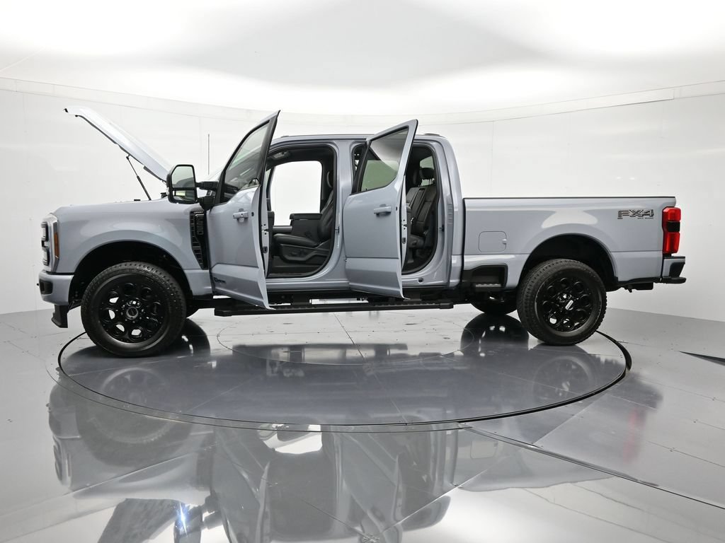 New 2026 Ford F250 Lariat w/ Black Appearance Package AWD/4WD image 47
