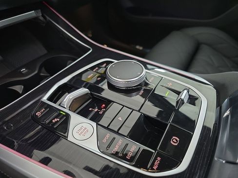 New 2026 BMW X5 sDrive40i w/ M Sport Package image 19