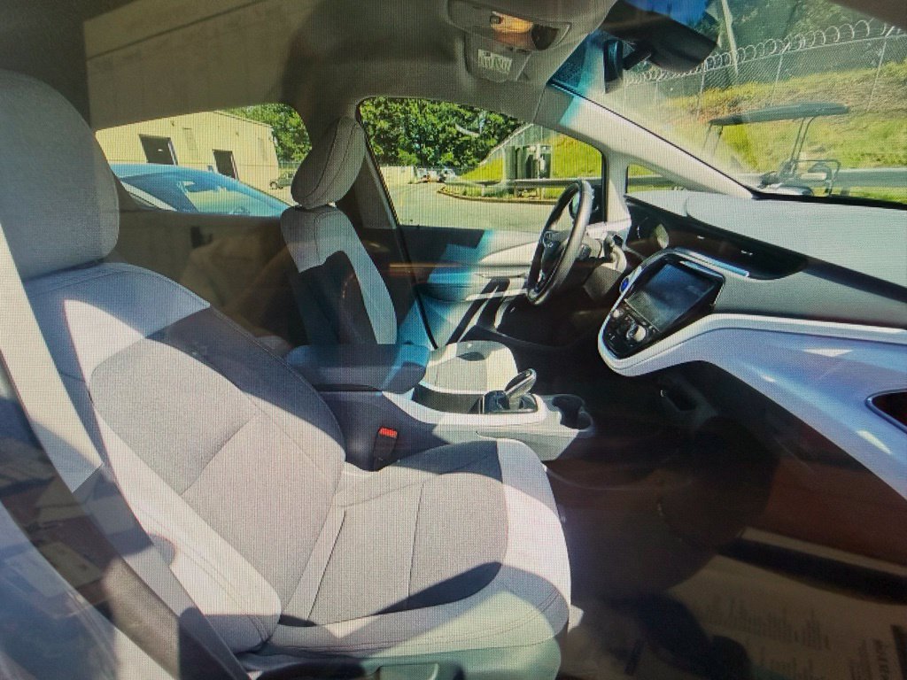 Used 2021 Chevrolet Bolt LT FWD image 8