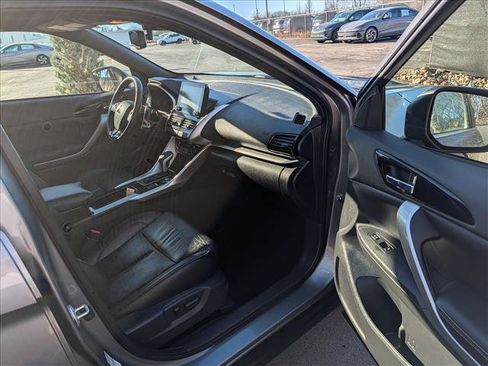 Used 2022 Mitsubishi Eclipse Cross SEL image 11