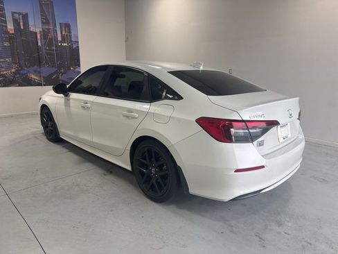 Used 2022 Honda Civic Sport image 9