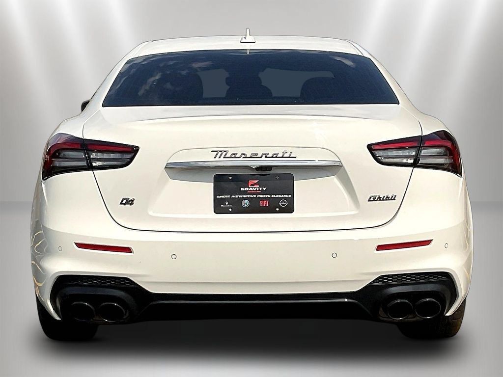 Used 2023 Maserati Ghibli Modena Q4 AWD/4WD image 5