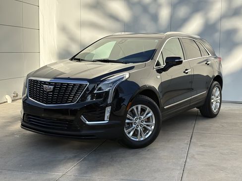 Used 2023 Cadillac XT5 Luxury image 2