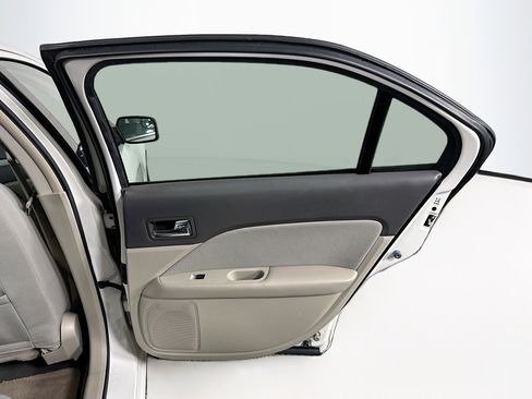 Used 2012 Ford Fusion SE image 26