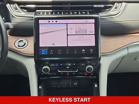 Used 2022 Jeep Grand Cherokee Summit w/ Adv Protech Group IV AWD/4WD image 31