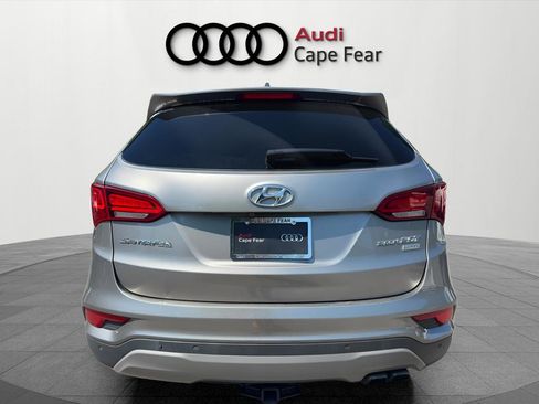 Used 2017 Hyundai Santa Fe Sport FWD image 4