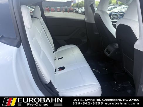 Used 2024 Tesla Model Y Performance AWD/4WD image 13