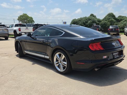 Used 2018 Ford Mustang Premium w/ Pony Package RWD image 7