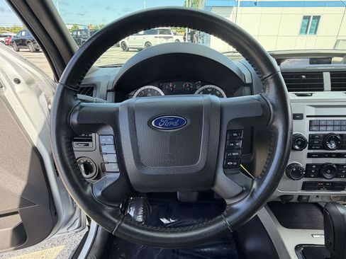 Used 2011 Ford Escape XLT w/ 202A Rapid Spec Order Code FWD image 12