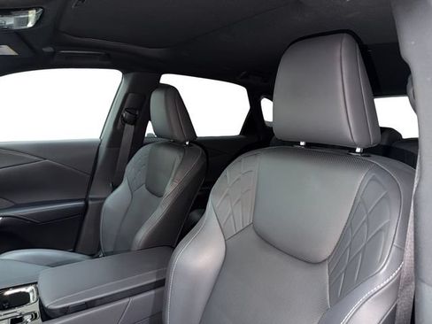 Used 2025 Lexus RX 350 FWD w/ Technology Package image 8