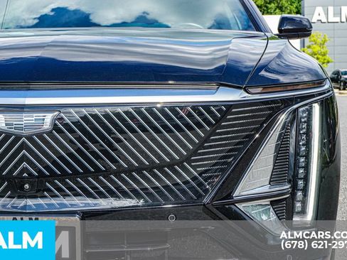 Used 2024 Cadillac Lyriq Luxury AWD/4WD image 11