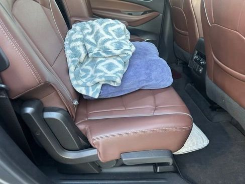 Used 2021 Buick Enclave Avenir w/ Avenir Technology Package image 42