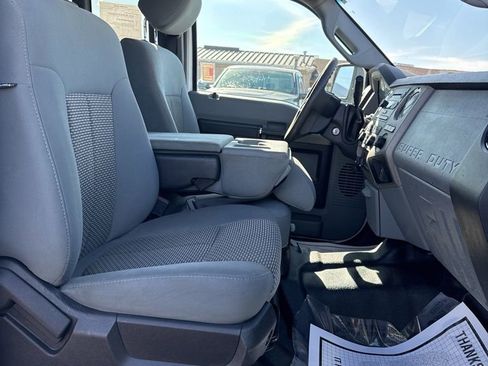 Used 2012 Ford F250 XLT w/ Camper Pkg image 11