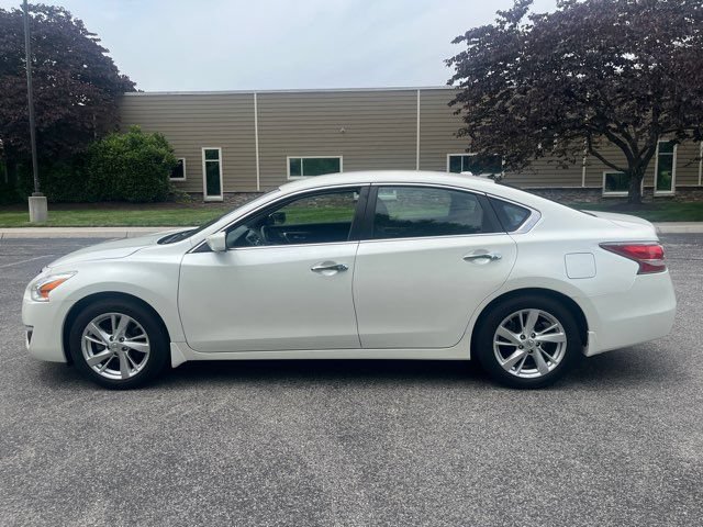 Used 2015 Nissan Altima 2.5 SV FWD image 10