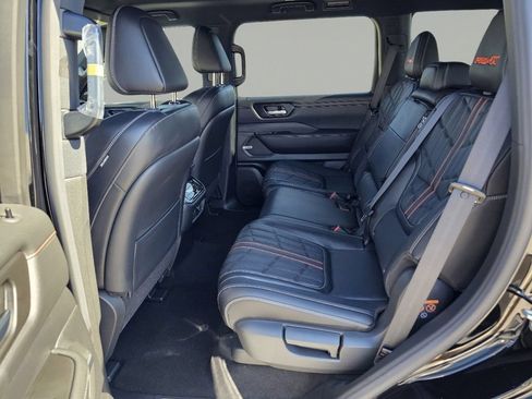 New 2025 Nissan Armada PRO-4X w/ Pro-4X Premium Package AWD/4WD image 31