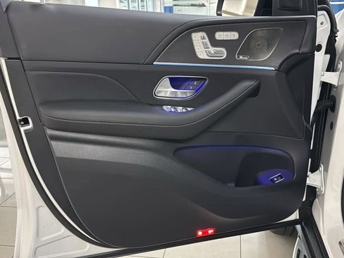 New 2025 Mercedes-Benz GLS 63 AMG 4MATIC image 14