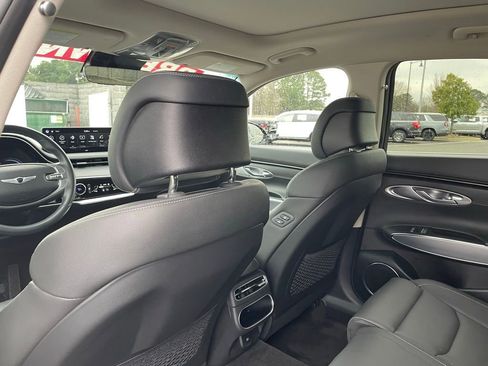 Used 2023 Genesis GV70 2.5T w/ Select Package image 27