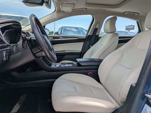 Used 2018 Ford Fusion Titanium FWD image 13
