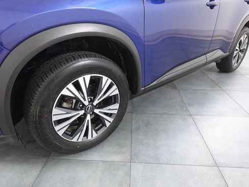 Used 2023 Nissan Rogue SV image 29