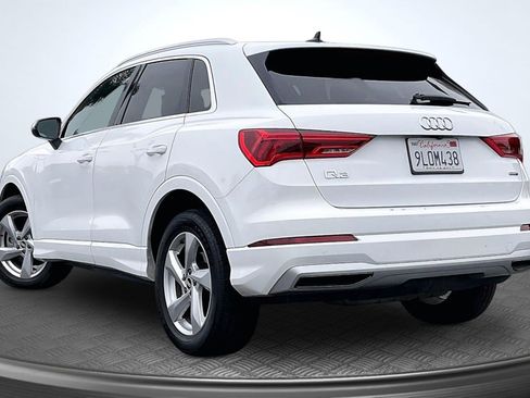 Used 2021 Audi Q3 2.0T Premium AWD/4WD image 2