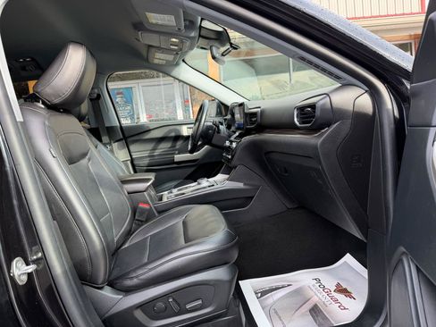 Used 2021 Ford Explorer Limited AWD/4WD image 28