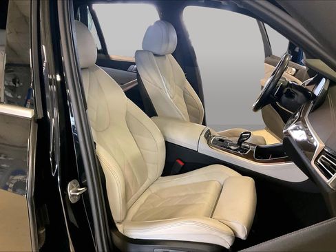 Certified 2023 BMW X5 sDrive40i w/ Premium Package RWD image 8