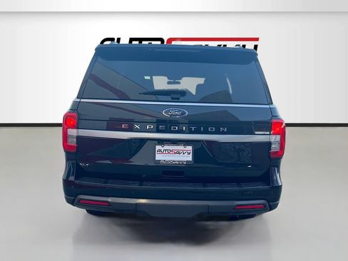 Used 2022 Ford Expedition XLT AWD/4WD image 6