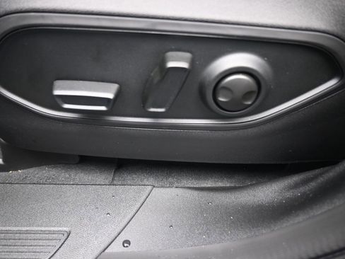 New 2026 Jeep Cherokee Laredo AWD/4WD image 33