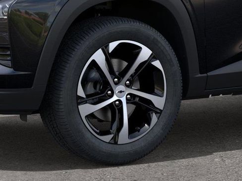 New 2026 Chevrolet Trax RS w/ Sunroof Package FWD image 9