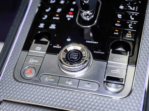 Used 2024 Bentley Continental GT Mulliner image 36