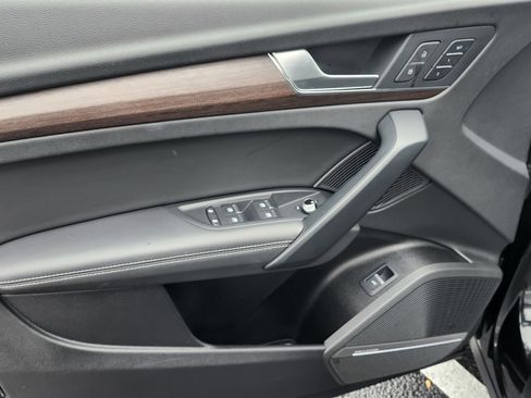 Used 2023 Audi Q5 2.0T Premium Plus w/ Premium Plus Package image 19