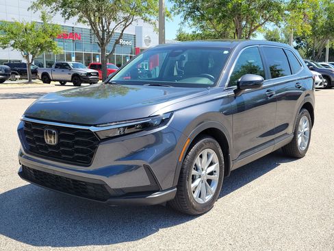 Used 2025 Honda CR-V EX image 3