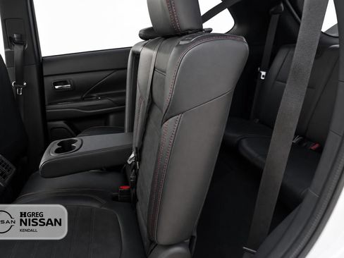 Used 2020 Mitsubishi Outlander SE FWD image 9