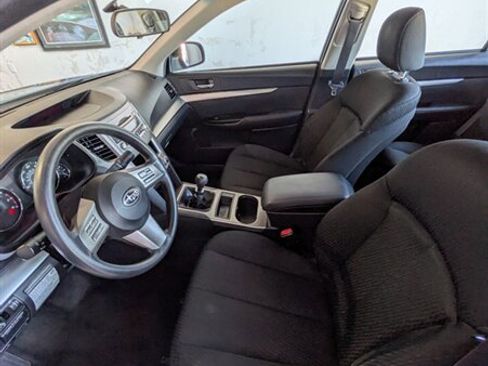 Used 2010 Subaru Legacy 2.5i image 14