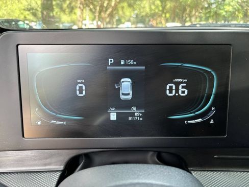 Used 2025 Kia Sportage LX FWD image 38