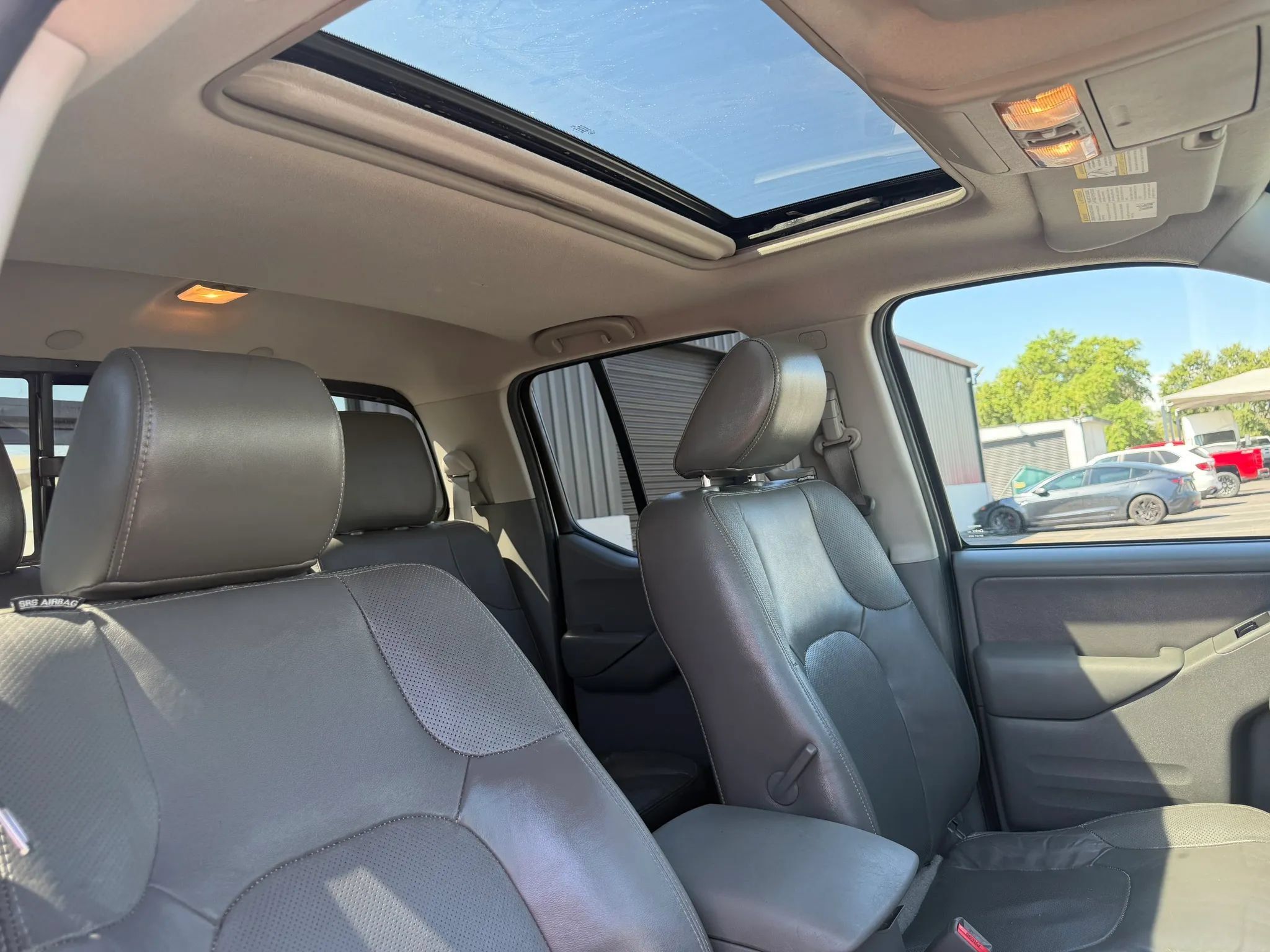 Used 2019 Nissan Frontier SL RWD image 25