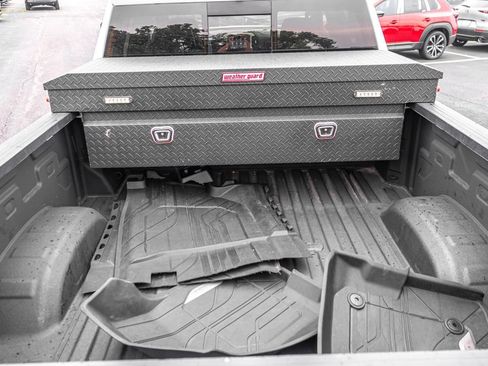 Used 2023 Chevrolet Silverado 2500 High Country AWD/4WD image 30