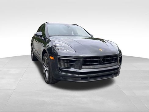 Used 2023 Porsche Macan S AWD/4WD image 7