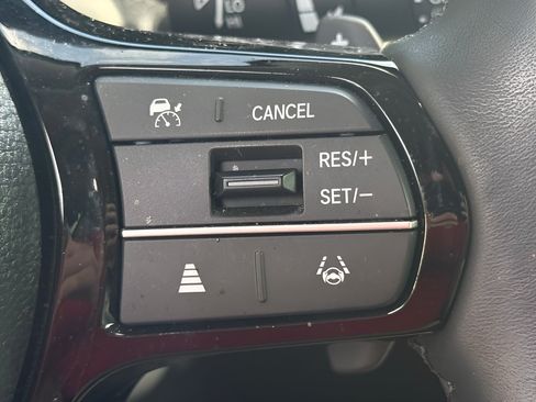 Certified 2025 Honda Pilot EX-L image 18