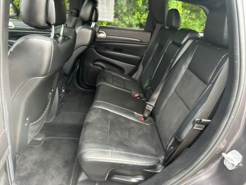 Used 2014 Jeep Grand Cherokee Altitude RWD image 16