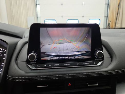 Used 2024 Nissan Rogue SV AWD/4WD image 24