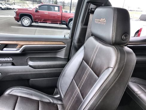 Used 2023 Chevrolet Silverado 1500 High Country AWD/4WD image 25